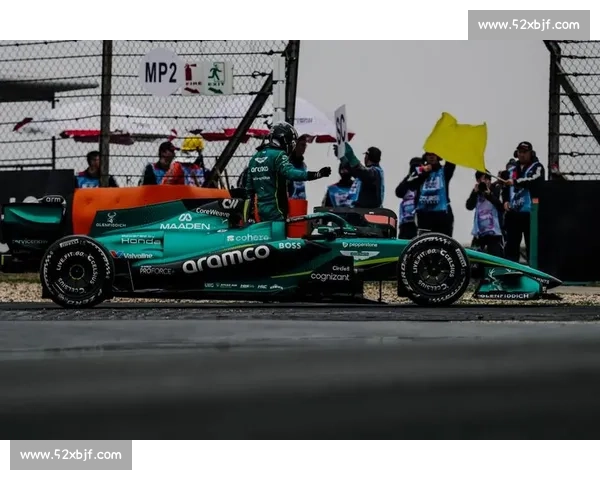 极速竞技盛宴:F1大奖赛背后的速度与科技传奇 极速竞技盛宴:F1大奖赛背后的速度与科技传奇